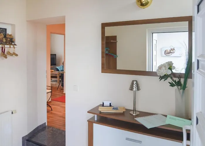 2 Bedroom Lovely Home In Berlin